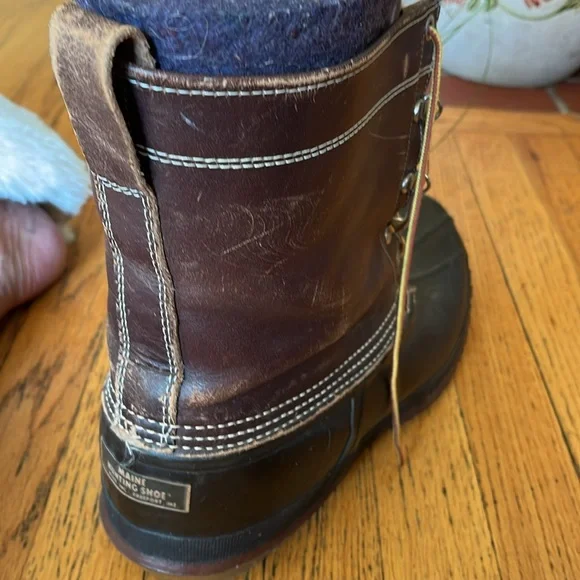 L.L. Bean Men's Dark Brown Maine hunting boot.  Size 13 - Picture 5 of 8
